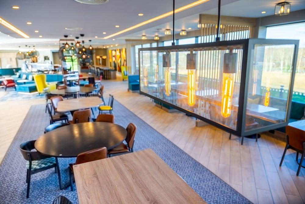Hampton By Hilton Blackburn Блэкберн Экстерьер фото
